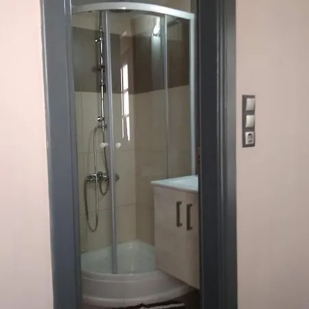 Marina's Luxury * Anabolu