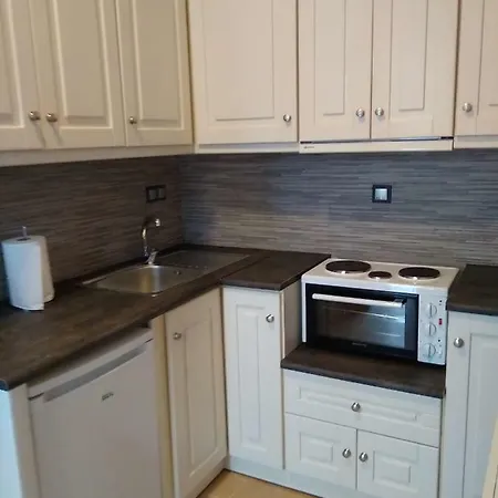 Marina's Luxury * Anabolu