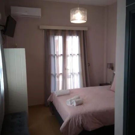 Marina's Luxury Anabolu