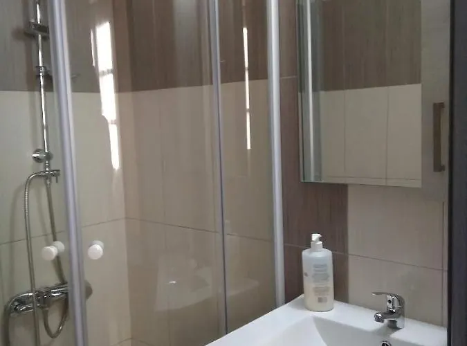 Marina's Luxury Apartment